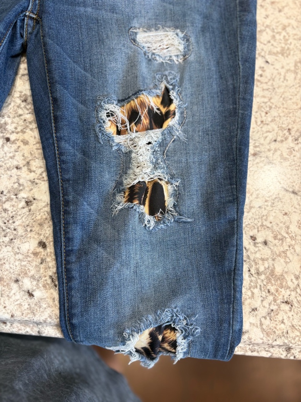 Judy Blue Medium Blue Skinny Jeans with Leopard Patch